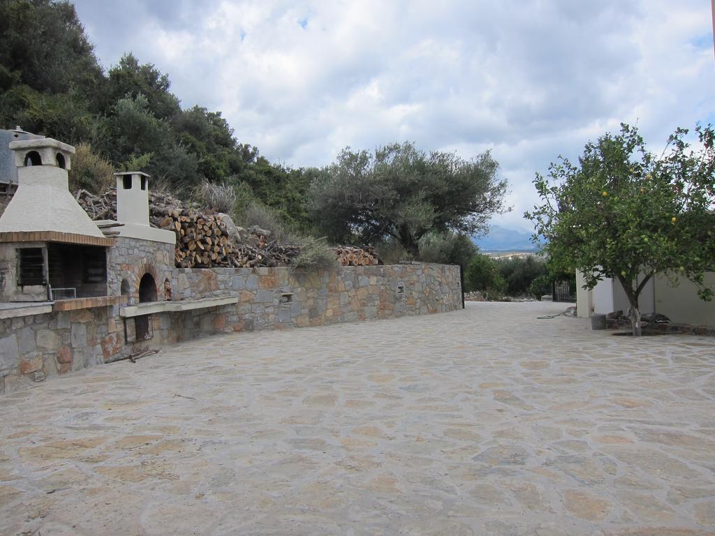 Stelios Apartments Istro Exterior photo